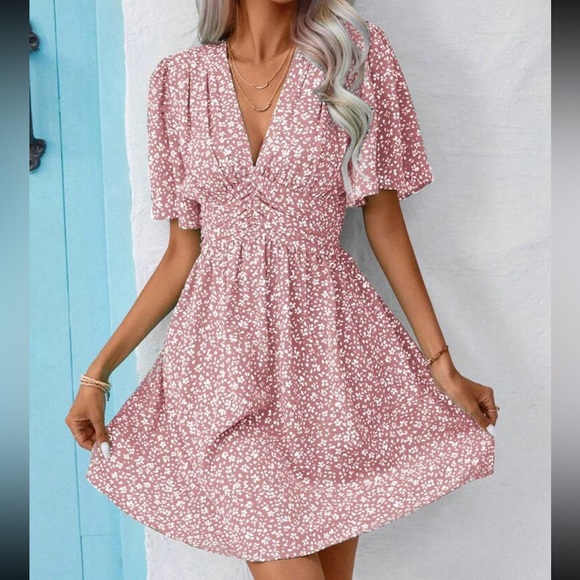 Boho floral print butterfly sleeve mini dress - Picture 6 of 13